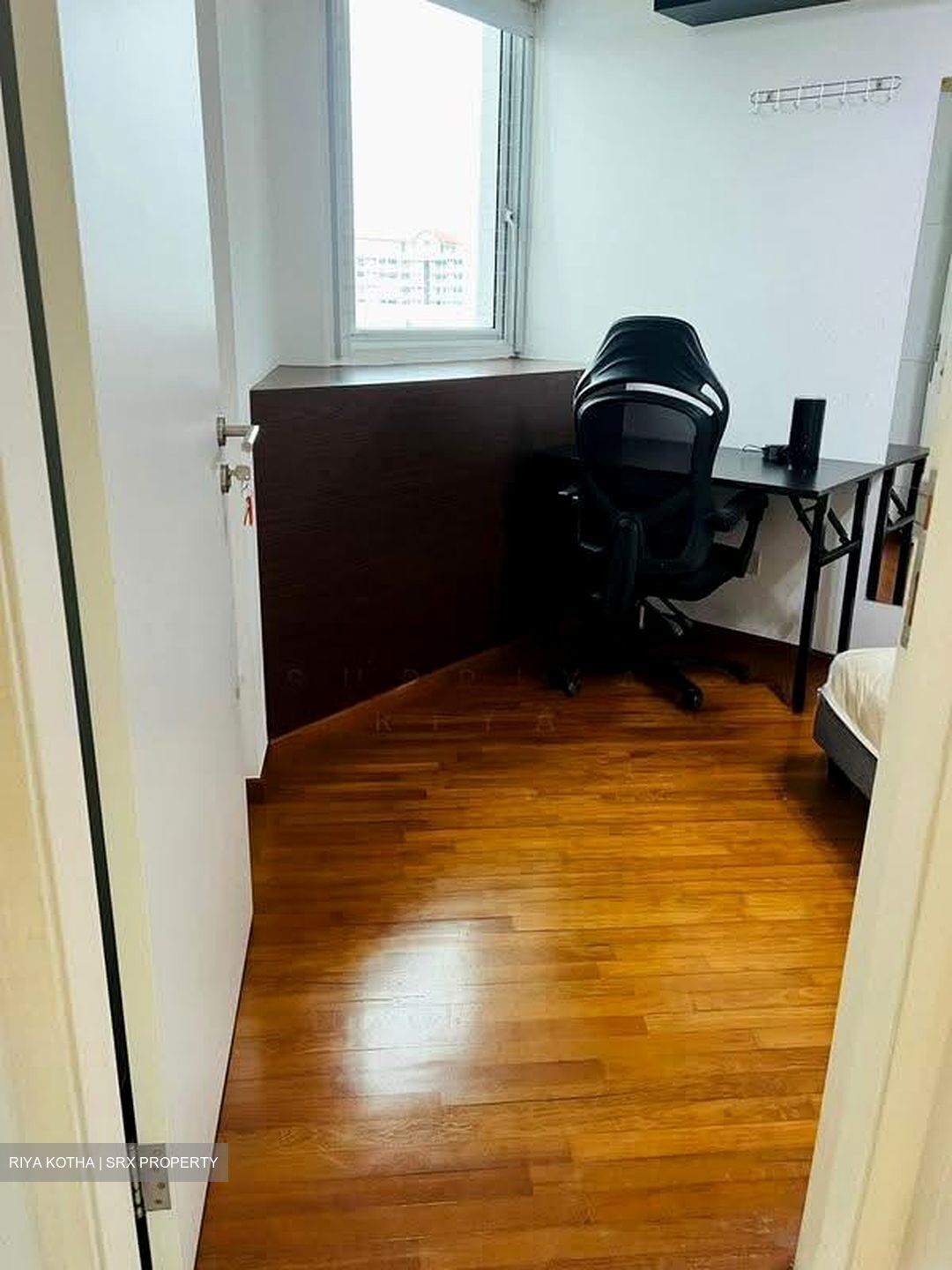 The Esparis (D18), Condominium #617746481